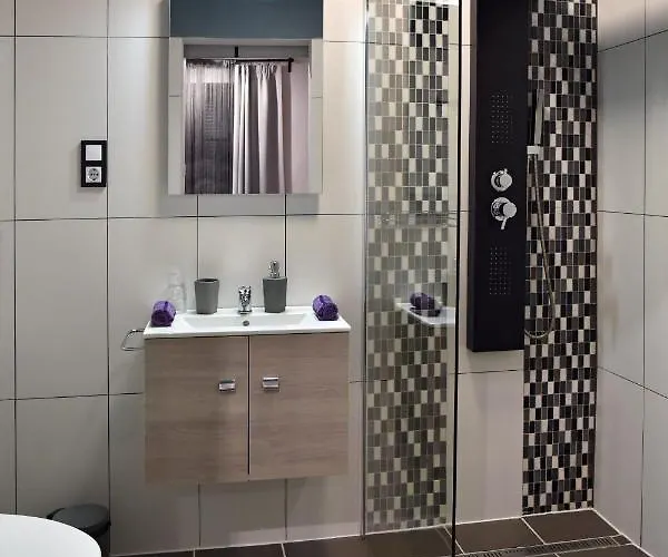 Water Lily Boutique And Πανσιόν 3*